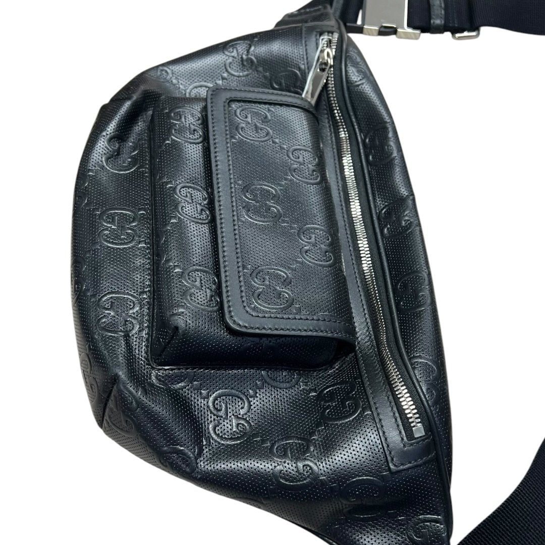 GUCCI GG Embossed Leather GG Embossed Leather Belt Bag Black Silver Hardware GU646