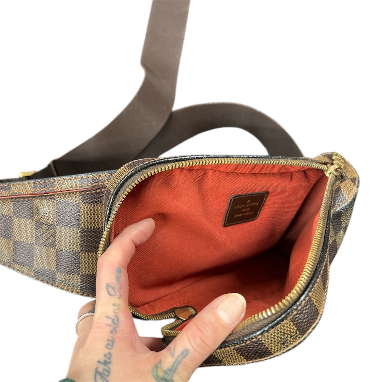 LOUIS VUITTON Jeronimos Body Bag LO2137