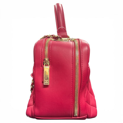 CHANEL Quilted Pink Shoulder Bag CH1907