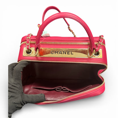 CHANEL Quilted Pink Shoulder Bag CH1907