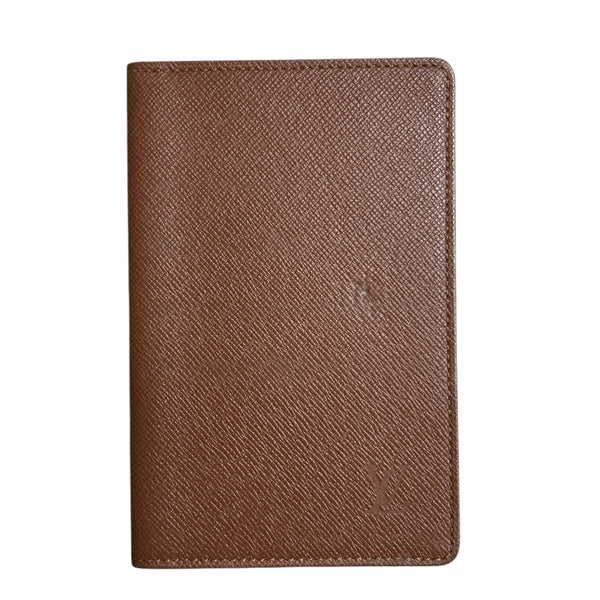 LOUIS VUITTON Taiga Leather Card Case Brown LO2211