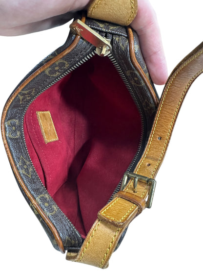 LOUIS VUITTON Monogram Viva Cite PM Shoulder Bag Brown Gold Hardware LO2273