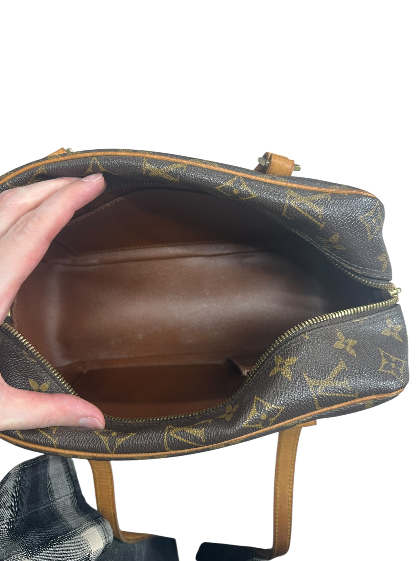 LOUIS VUITTON Monogram Cite MM Shoulder Bag Brown Gold Hardware LO2272