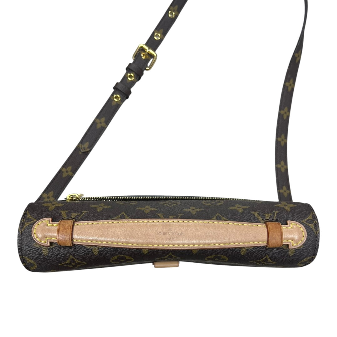 LOUIS VUITTON Monogram Pochette Metis Crossbody Bag Brown Gold Hardware LO2307