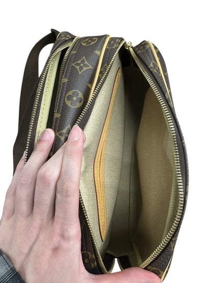LOUIS VUITTON Damier Ebene Bastille Messenger Bag Brown Gold Hardware LO2309