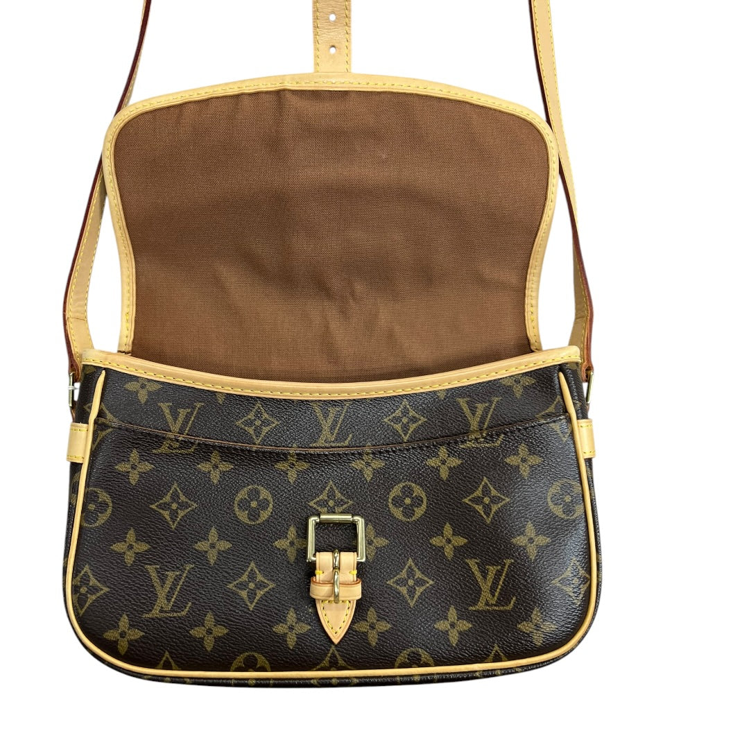 LOUIS VUITTON Monogram Saint Cloud PM Crossbody Bag Brown Gold Hardware LO2341