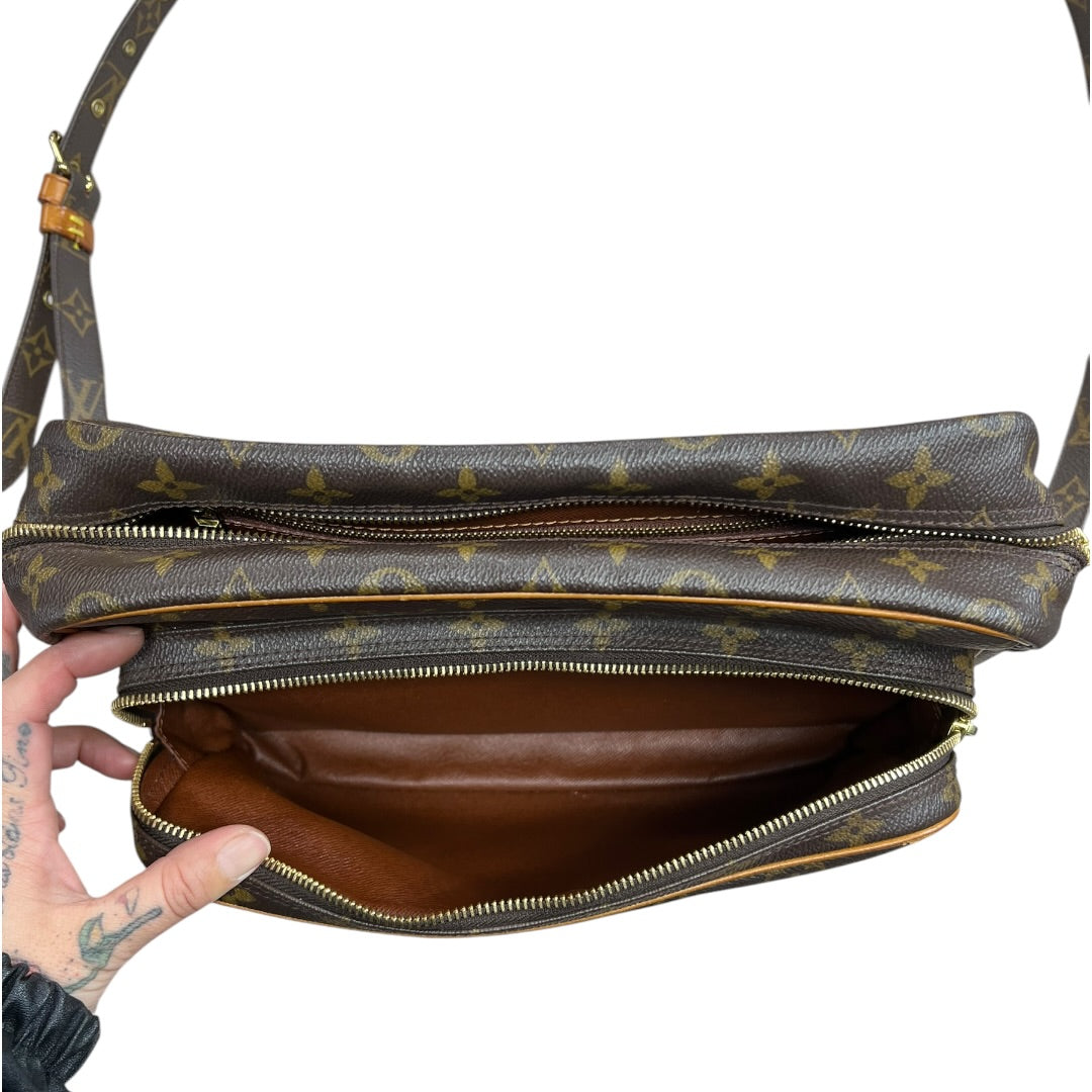 LOUIS VUITTON Monogram Nile Crossbody Bag Brown Gold Hardware LO2360