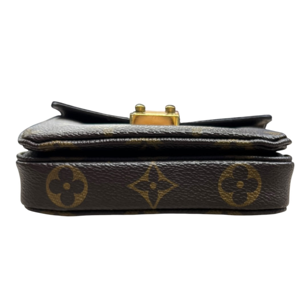 LOUIS VUITTON Monogram Pochette Metis Crossbody Bag Brown Gold Hardware LO2345