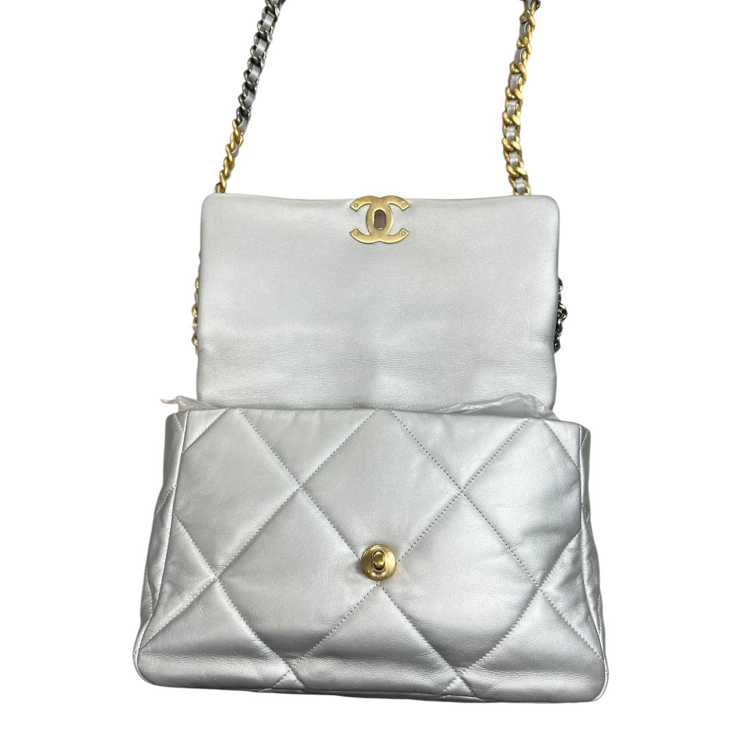 CHANEL 19 Lambskin Small Flap Bag Silver Metallic Mixed Hardware CH2136