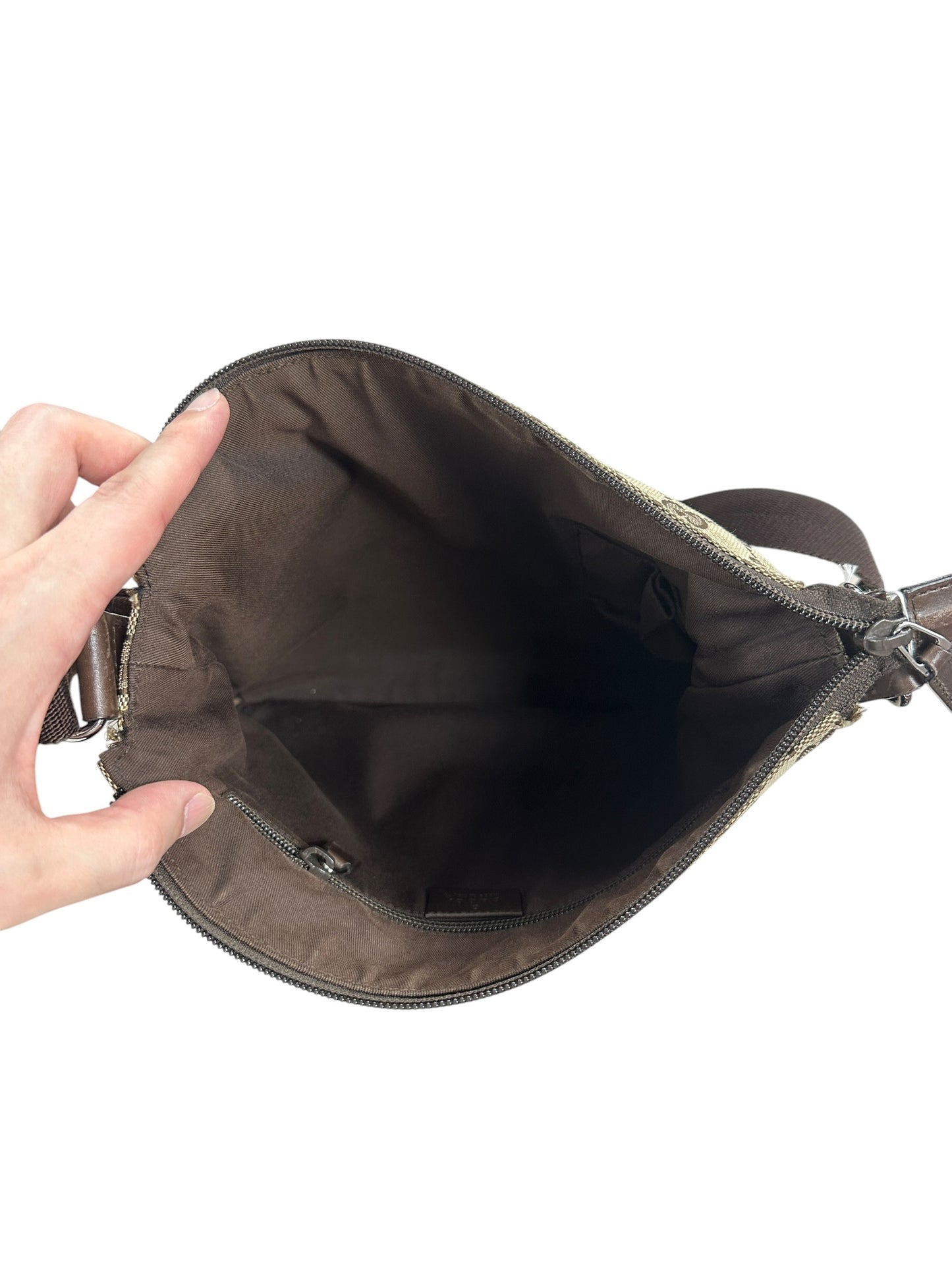 GUCCI GG Canvas Shoulder Bag Brown Silver Hardware GU608