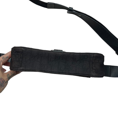 CHRISTIAN DIOR Oblique Canvas & Calfskin Saddle Messenger Bag Shoulder Bag Black Matte Black Metal Hardware with Gold-tone Accents Ch2155