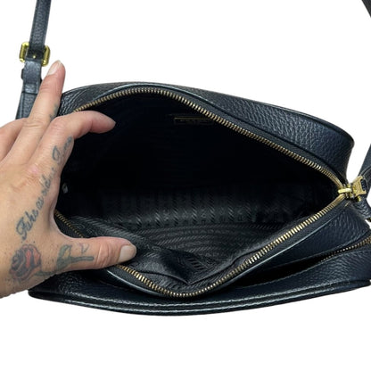 PRADA Vitello Daino Double Zip Crossbody Bag Crossbody Bag Black Gold Hardware PR204