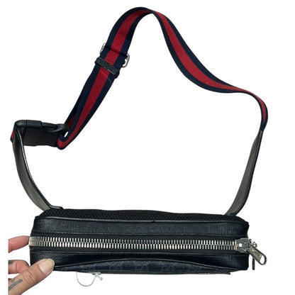 GUCCI GG Supreme Canvas GG Supreme Belt Bag Black/Grey with Navy/Red strap Silver Hardware Gu632
