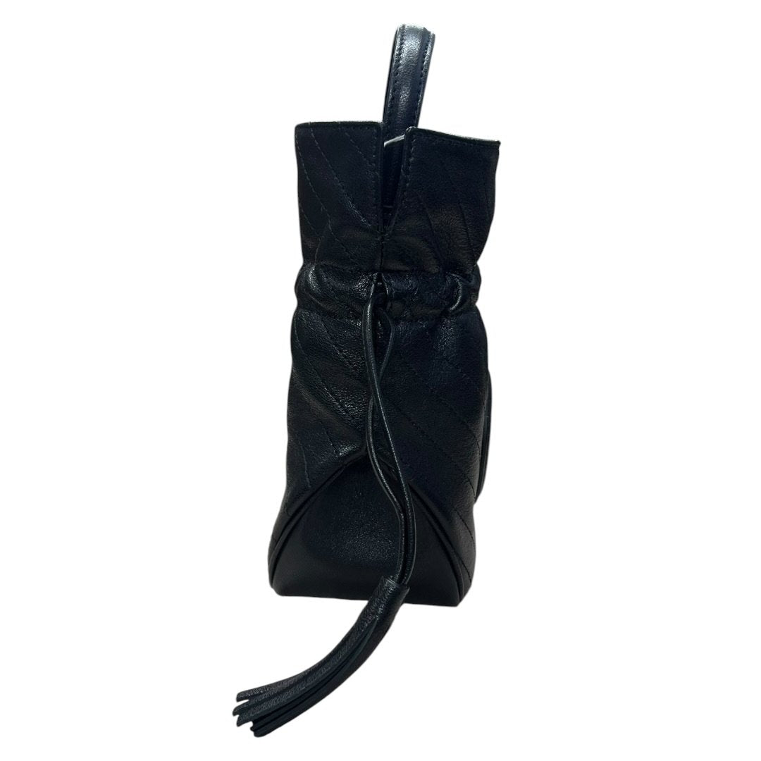 GUCCI Quilted Leather GG Marmont Matelassé Mini Bucket Bag Bucket Bag Black Silver Hardware GU631