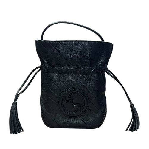 GUCCI Quilted Leather GG Marmont Matelassé Mini Bucket Bag Bucket Bag Black Silver Hardware GU631