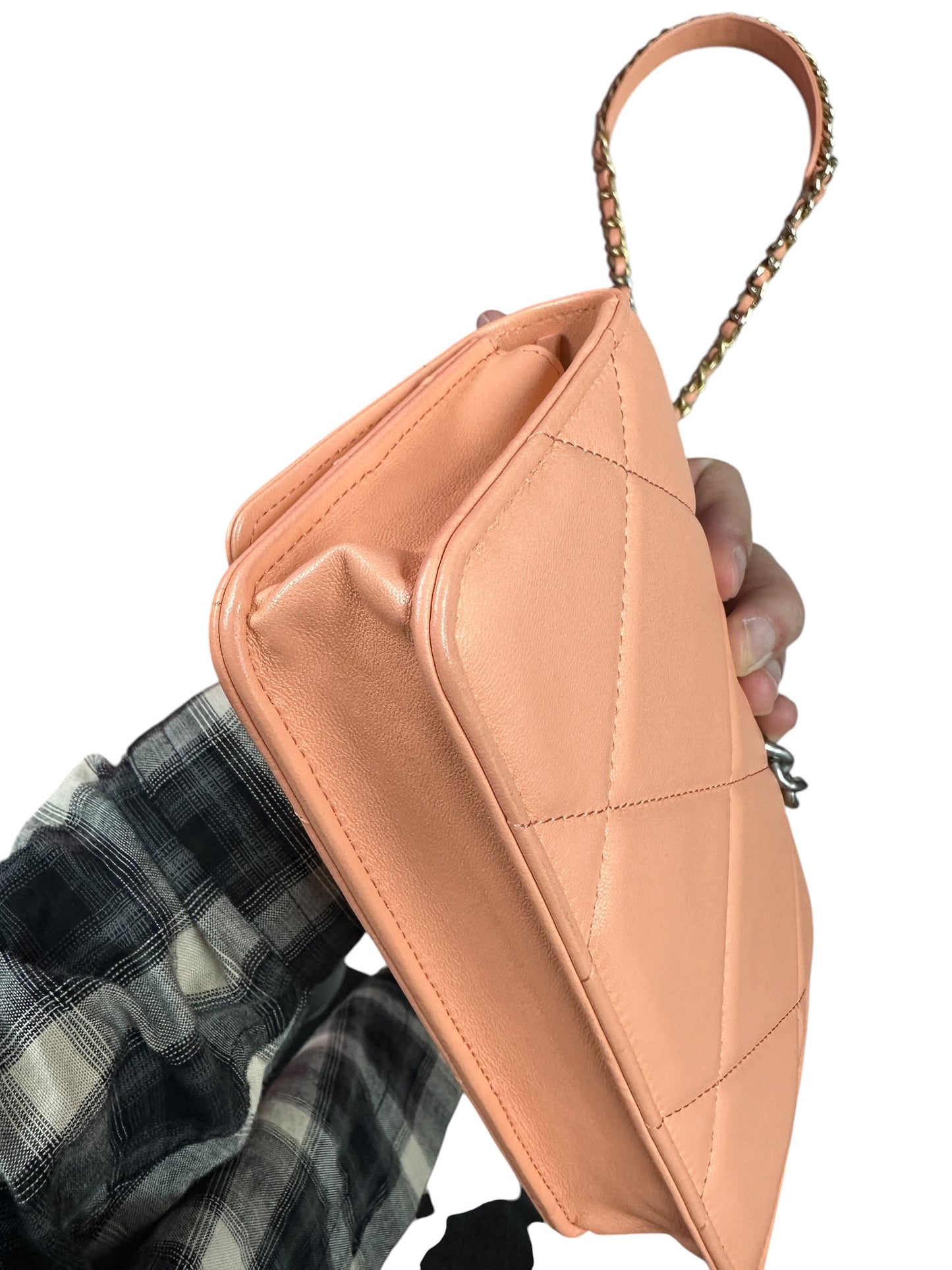 CHANEL Lambskin Chanel 19 Flap Bag with Top Handle Shoulder Bag Coral Mixed Hardware CH2175