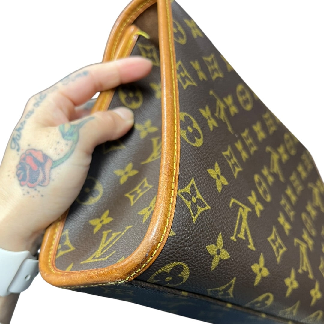 LOUIS VUITTON Monogram Canvas Monceau Handbag, Shoulder Bag Brown, Tan Gold Hardware LO2375