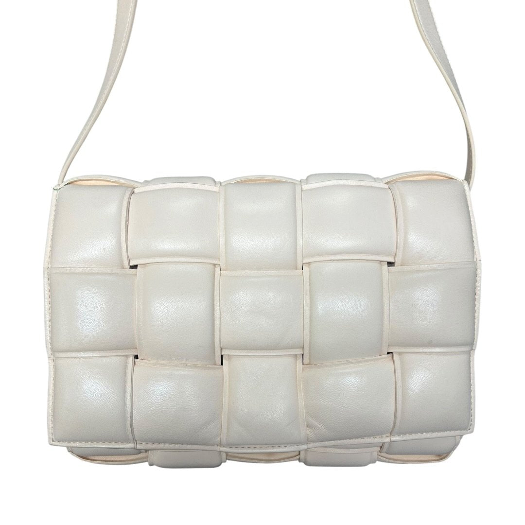 BOTTEGA VENETA Nappa Leather Padded Cassette Bag Shoulder Bag Chalk Gold Hardware BO31