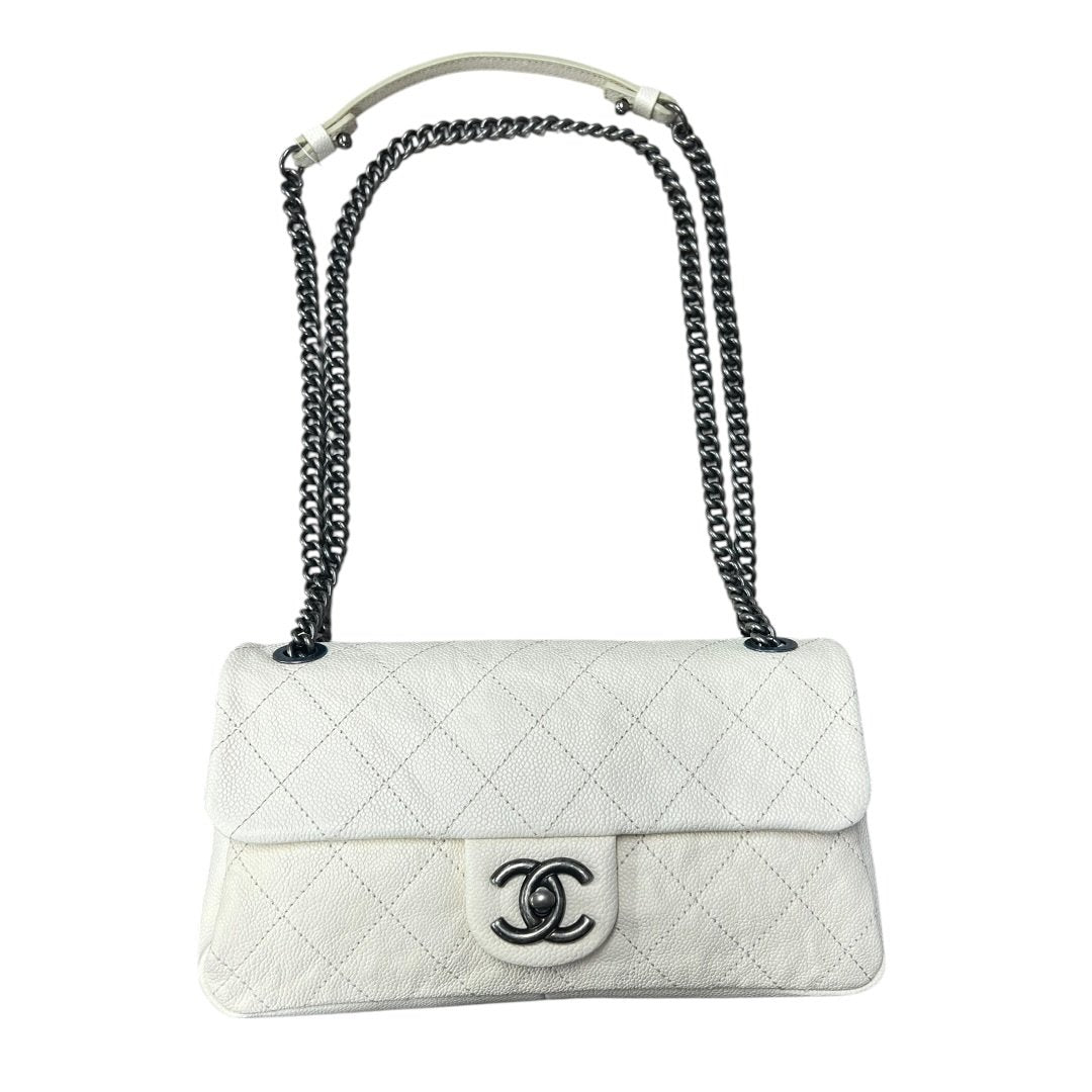 CHANEL Grained Calfskin Classic Flap Shoulder Bag White Gunmetal Hardware CH2217