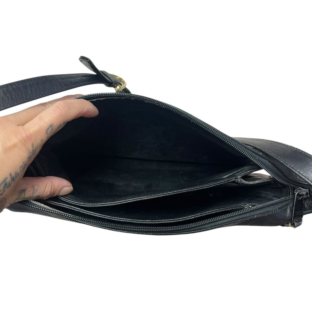 GIVENCHY Leather Shoulder Bag Black Gold Hardware GI40
