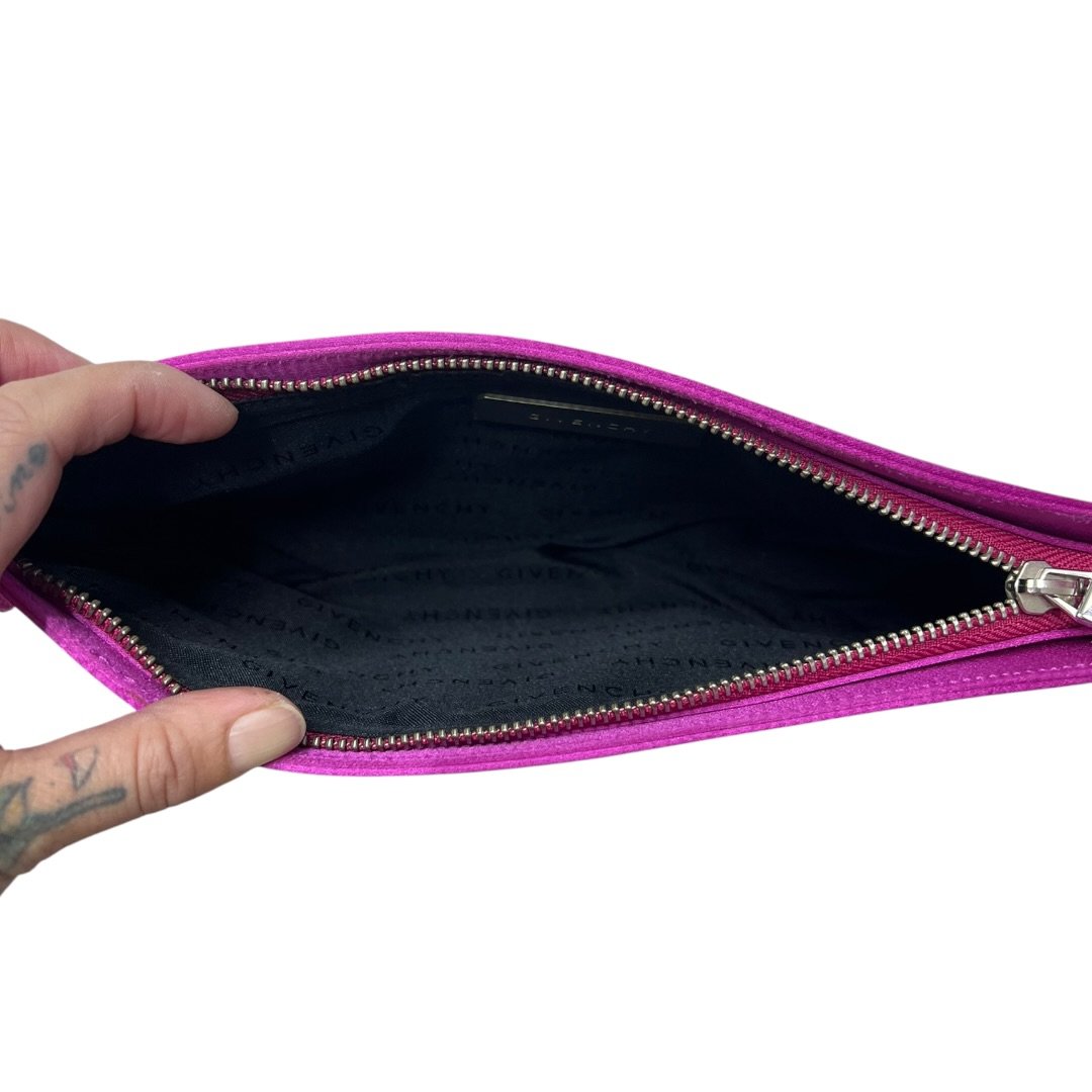 GIVENCHY Satin 4G Baguette Shoulder Bag Shoulder Bag Fuchsia Silver Hardware GI41