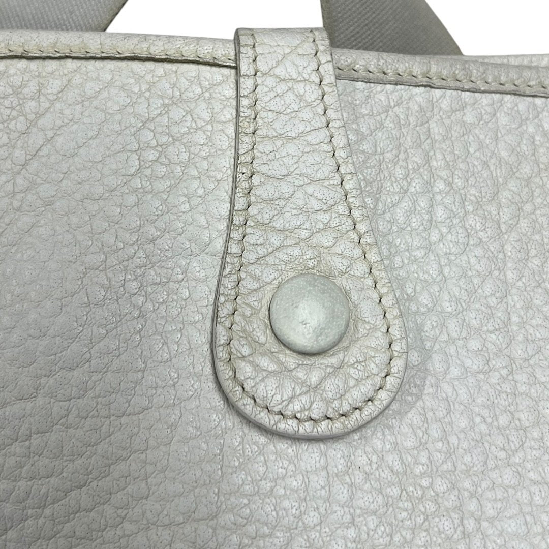 HERMES Clemence, Canvas Evelyne Shoulder Bag Off-White Silver Hardware HE474
