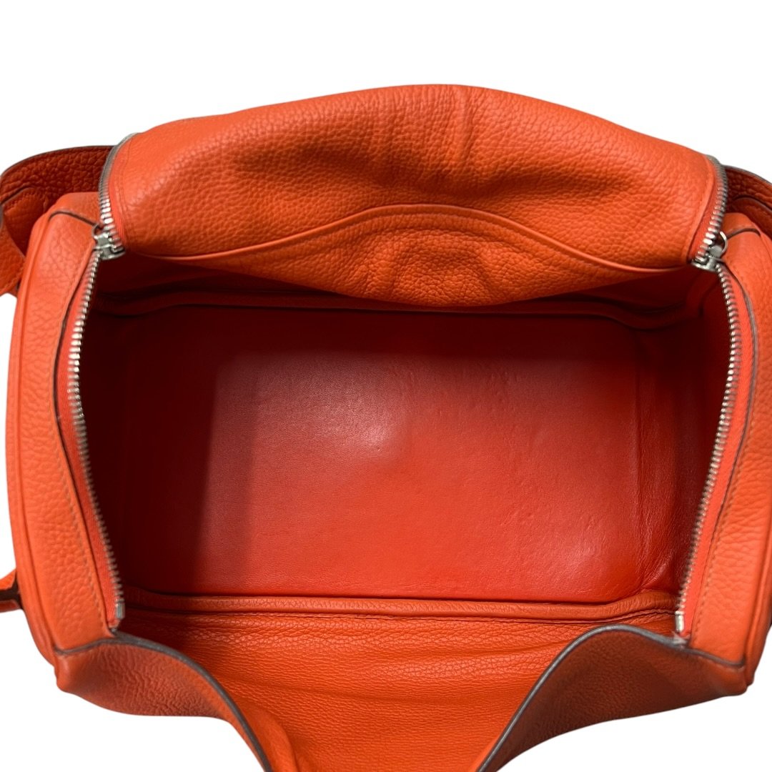 HERMES Clemence Lindy 30 Shoulder Bag Orange Silver Hardware HE479