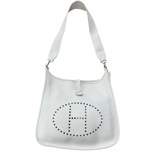 HERMES Clemence, Canvas Evelyne III PM Shoulder Bag White Silver Hardware HE477