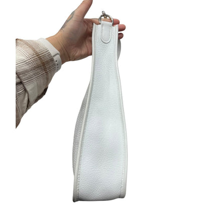 HERMES Clemence, Canvas Evelyne III PM Shoulder Bag White Silver Hardware HE477