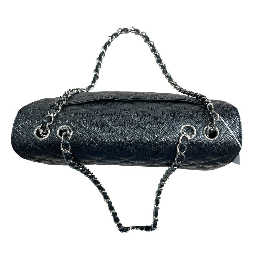 CHANEL Caviar Classic Flap Shoulder Bag Black Silver Hardware CH2236