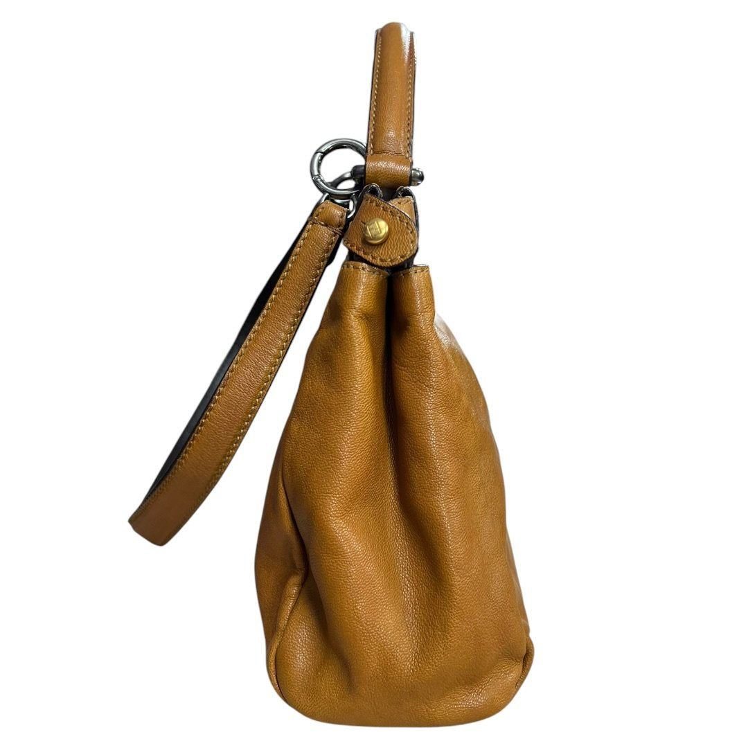 FENDI Grained Leather Frame Handbag Handbag Tan Mixed-tone Hardware FE396