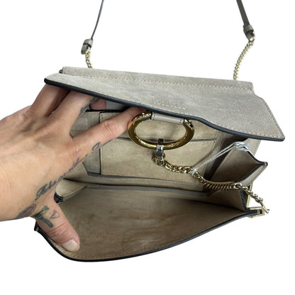 CHLOÉ Leather and Suede Faye Shoulder Bag Shoulder Bag Grey Gold Hardware ch2226