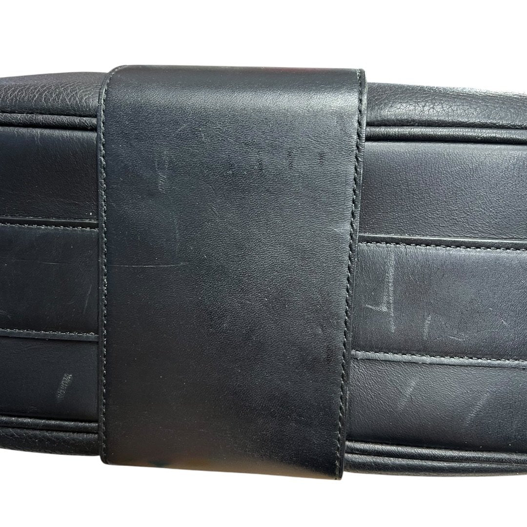 CHLOÉ Grained Leather Shoulder Bag Black Gold Hardware ch2229