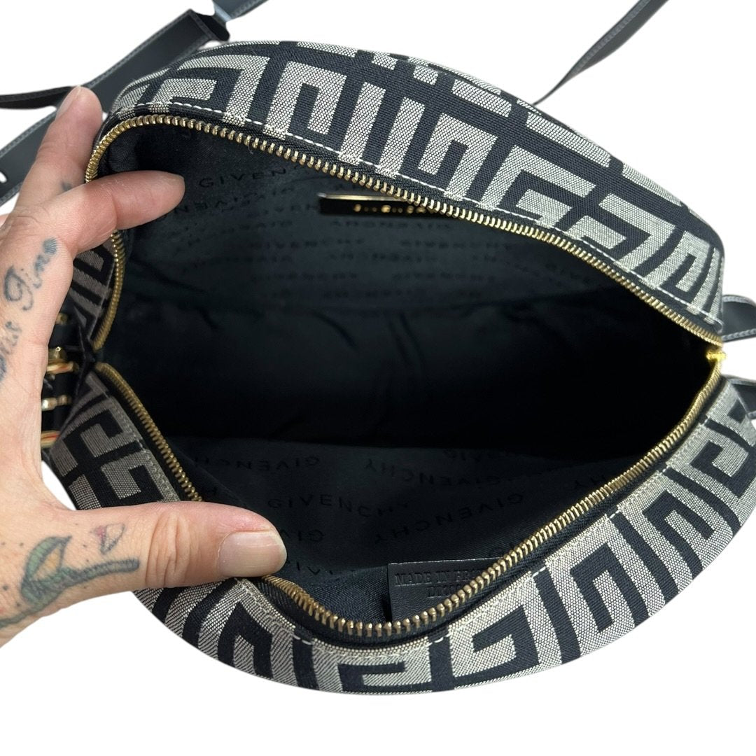 GIVENCHY 4G Monogram, Leather 4G Monogram Round Crossbody Bag Crossbody Bag Black, Grey Gold Hardware GI44