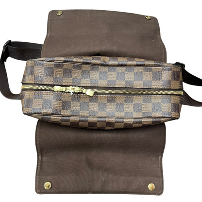 LOUIS VUITTON Damier Ebene Canvas Brooklyn MM Messenger Bag Brown Gold Hardware NJ117