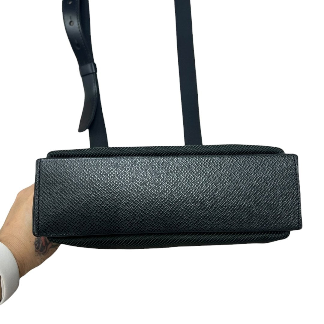 LOUIS VUITTON Grained Leather and Textile Compact Messenger Bag Shoulder Bag Black Silver Hardware NJ121