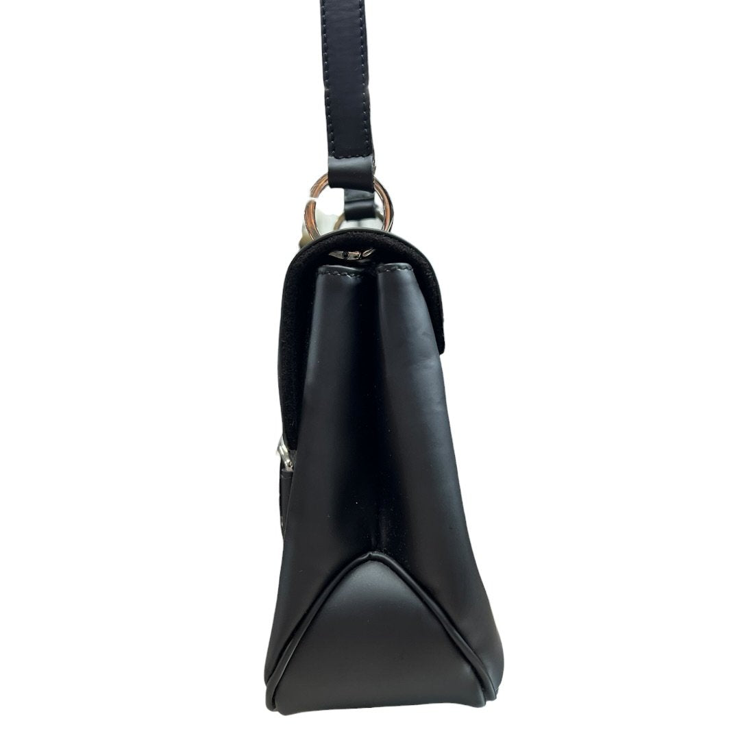 SALVATORE FERRAGAMO Leather Gancini Flap Shoulder Bag Shoulder Bag Black Silver Hardware TK57