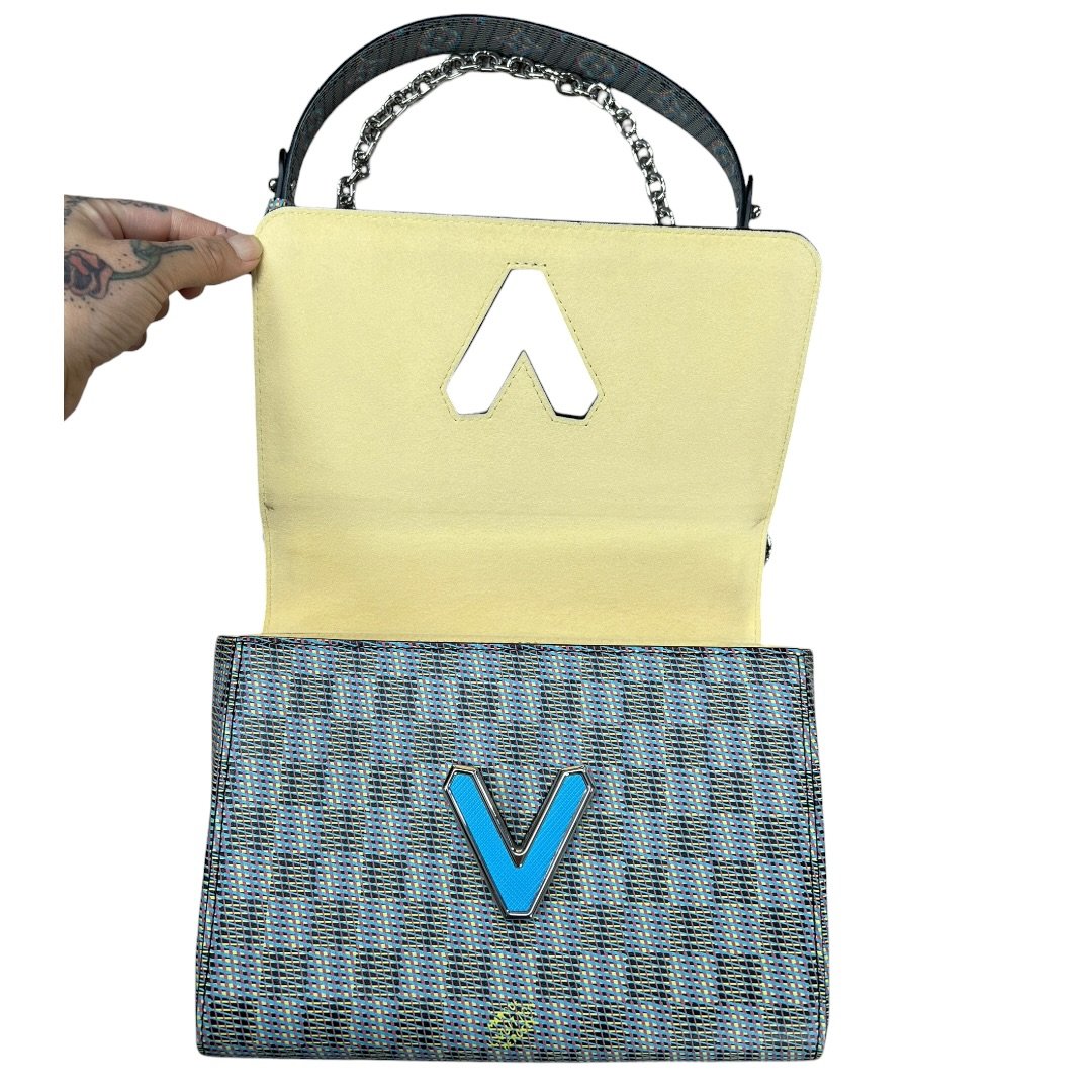 LOUIS VUITTON Jacquard Textile Vavin Chain Bag Shoulder Bag Multi-color Silver Hardware NJ162