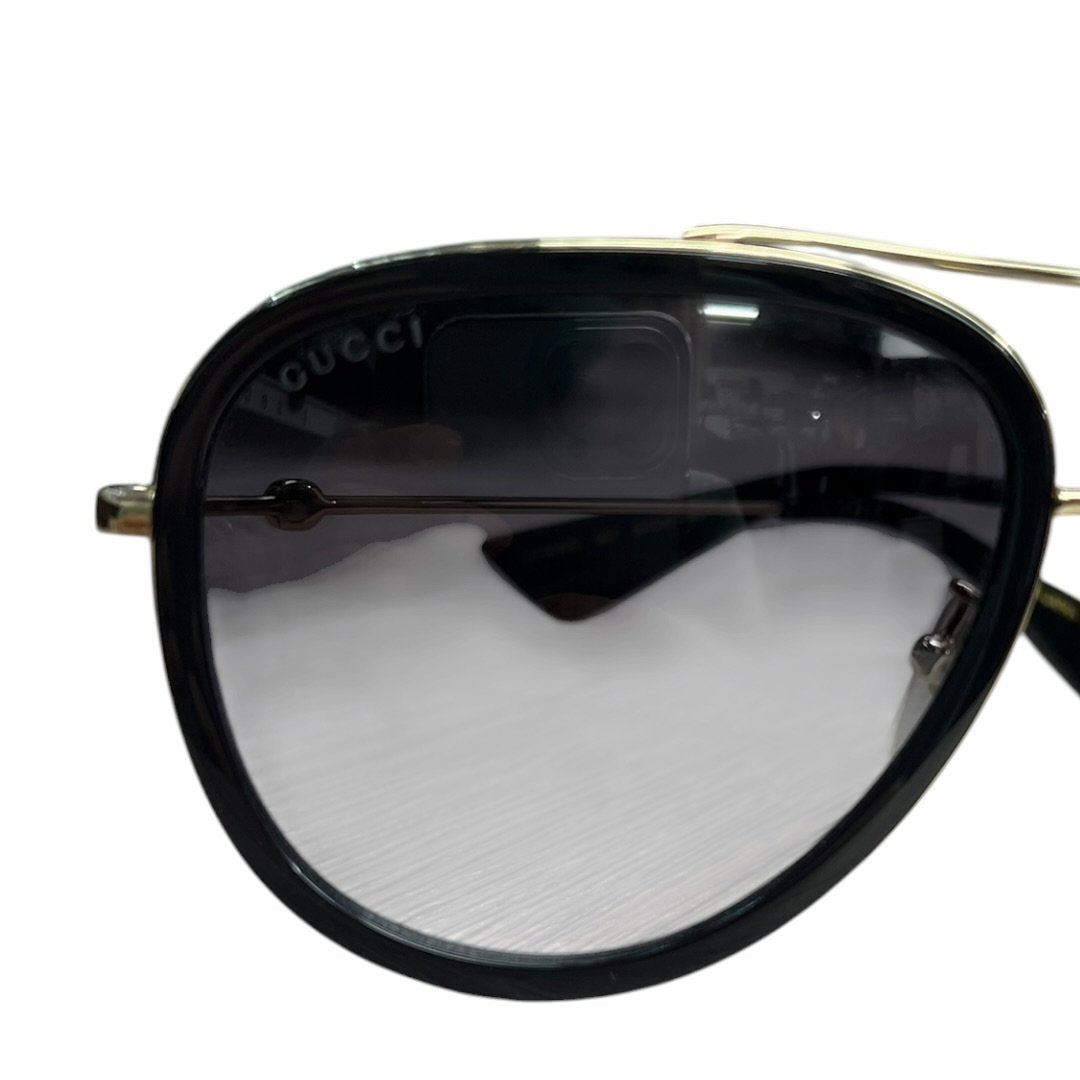 GUCCI Metal/Acetate GG0908S Black/Gold with Grey Gradient Lenses Gold-tone Hardware NJ172