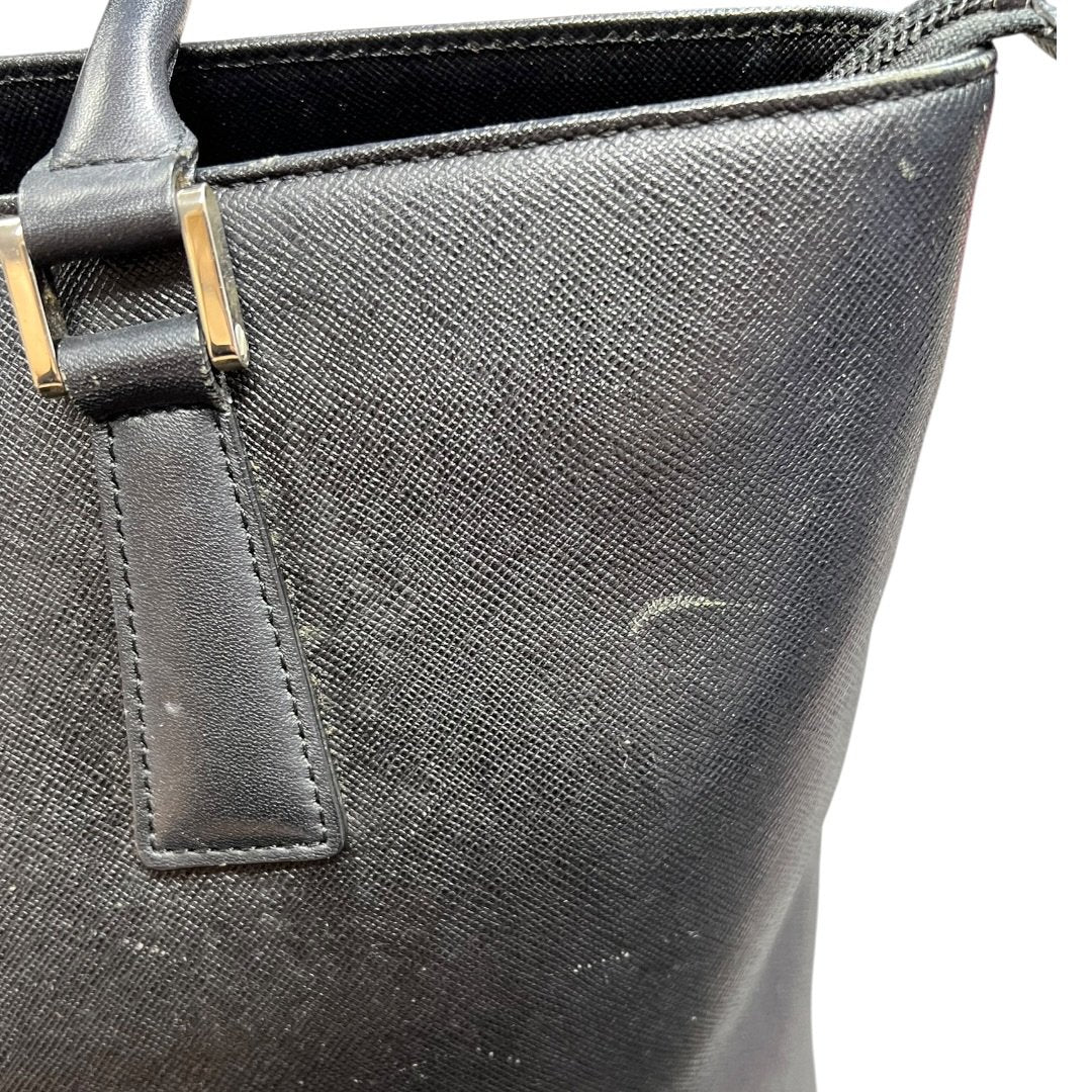BURBERRY Saffiano Saffiano Leather Tote Bag Tote Black Silver Hardware BU1029