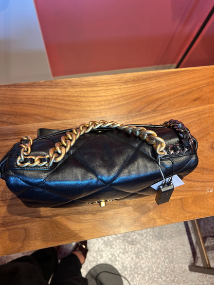 CHANEL Lambskin 19 Flap Bag Shoulder Bag Black Gold and Ruthenium Hardware Ch2287
