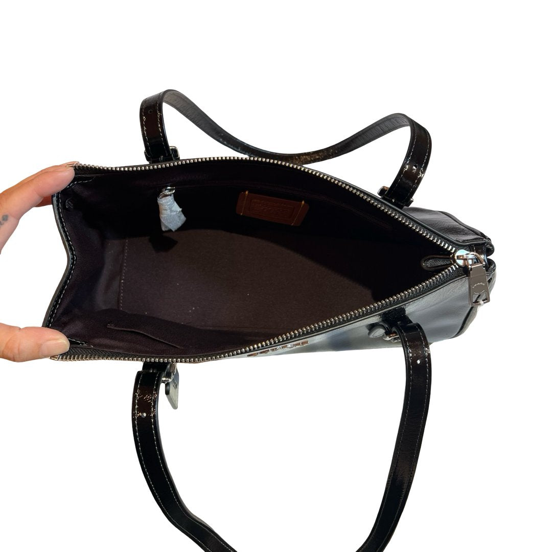 coach Patent Leather Unknown Shoulder Bag Black Silver Hardware co37