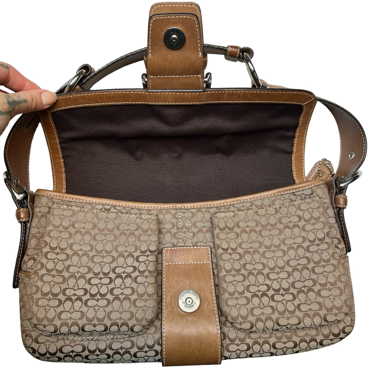 COACH Signature Canvas Signature Buckle Bag Shoulder Bag Brown Silver Hardware CO62