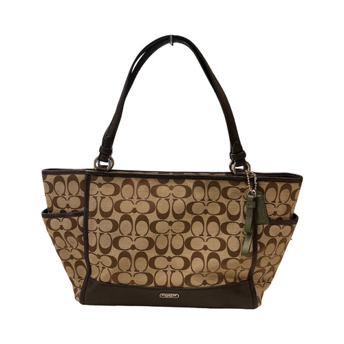 COACH Signature Canvas Signature Gallery Tote Tote Beige, Brown Silver Hardware CO76