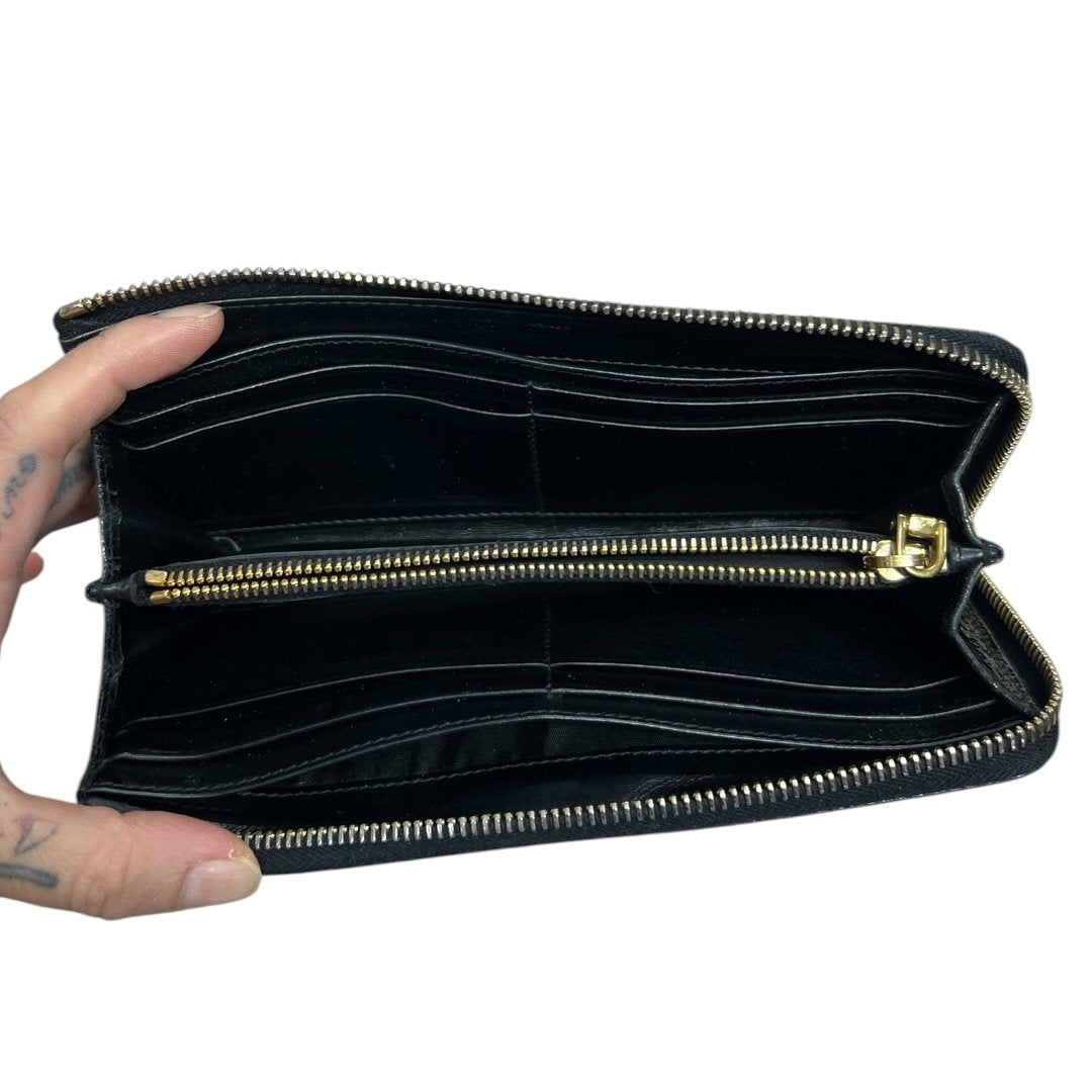 MIU MIU Croc Embossed Leather Zip Around Wallet Wallet Black Gold Hardware mi19