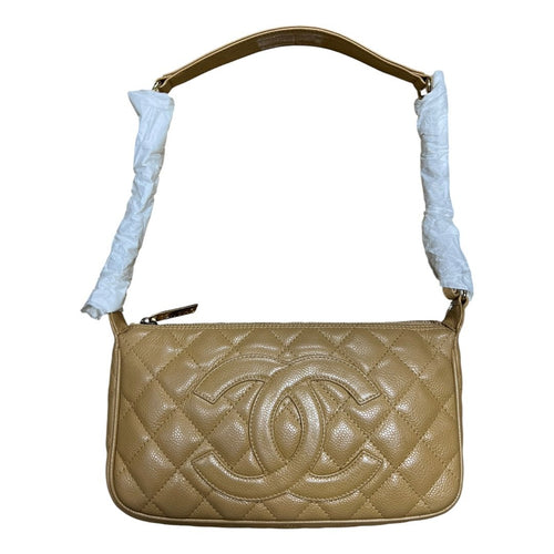 CHANEL Caviar Quilted Camera Case Shoulder Bag Beige Gold Hardware TK53
