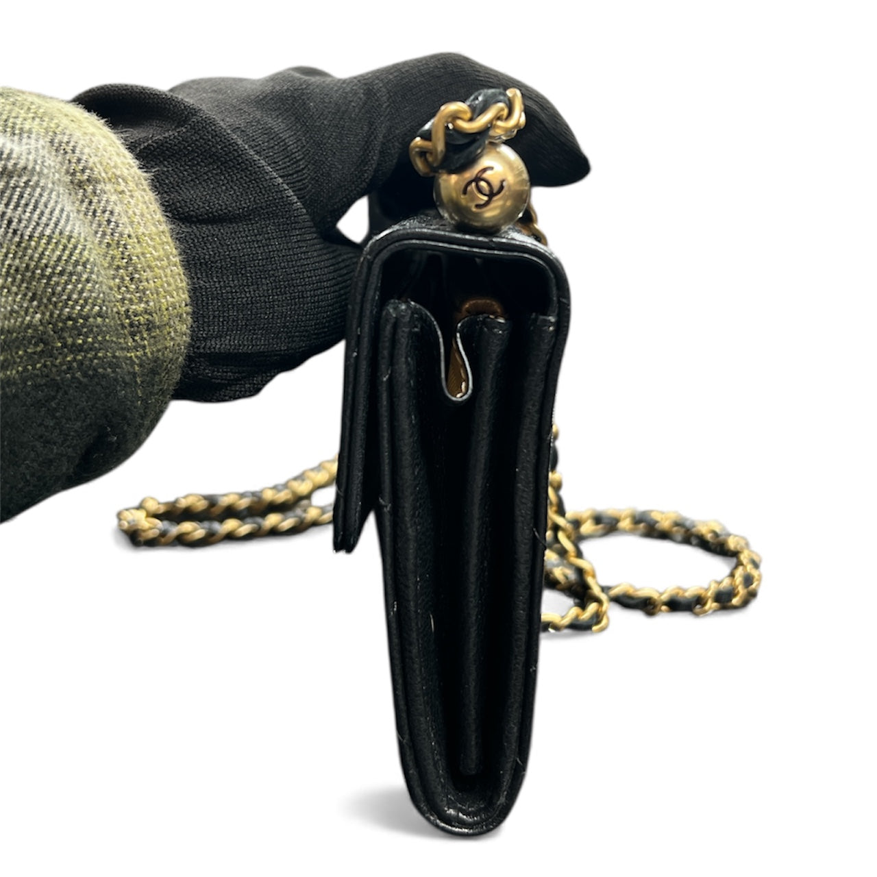 CHANEL Matelasse Chain Wallet Shoulder Bag CH2034