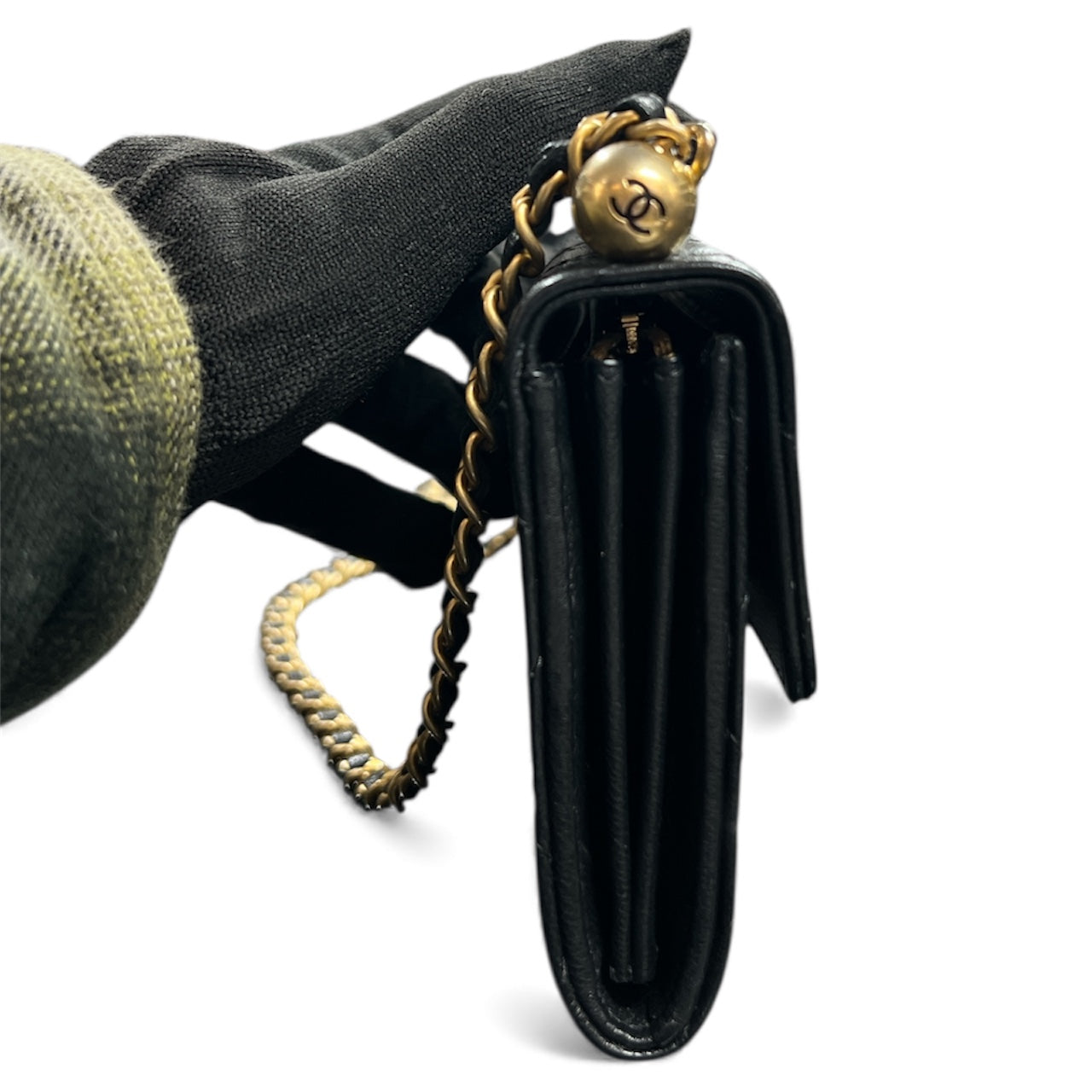 CHANEL Matelasse Chain Wallet Shoulder Bag CH2034