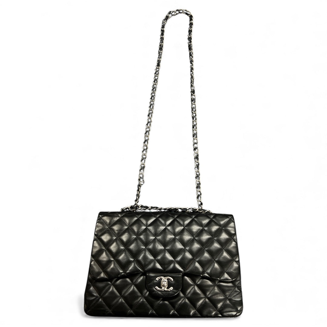 CHANEL Matelasse Classic Chain Shoulder Bag CH2028