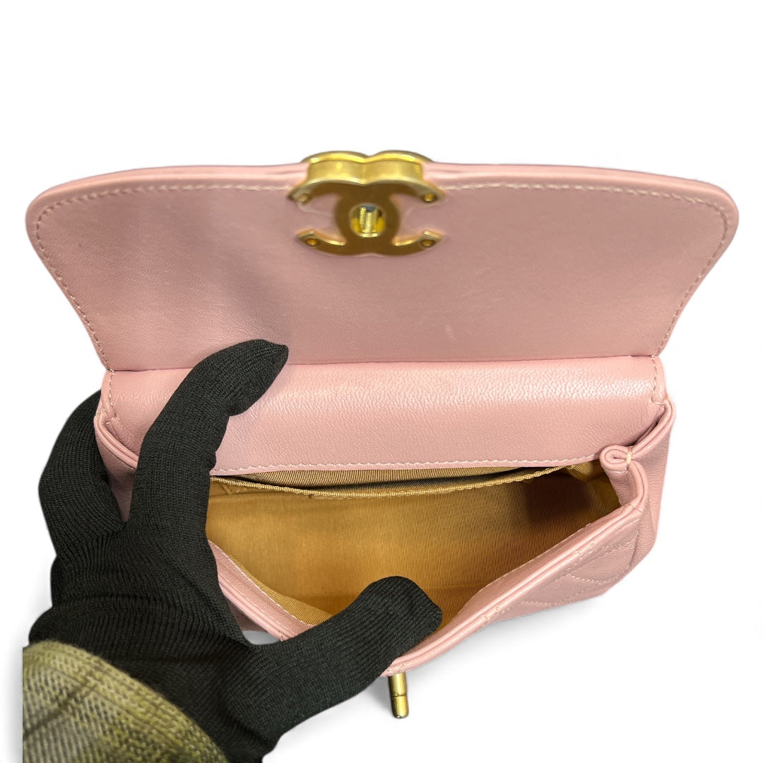 CHANEL Mini Matelassé Chain Shoulder Bag CH1986